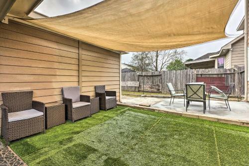 Family-friendly Conroe Home With Patio And Grill!