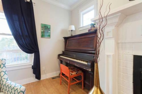 Charming 4bd Bohemian East Nashville Home