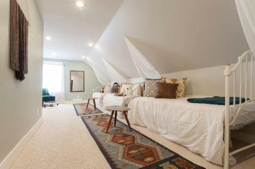Charming 4bd Bohemian East Nashville Home