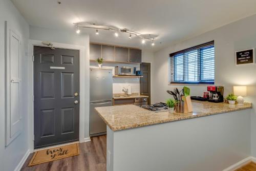 Apartamento Nashville Flat By Vandy ! Walk To Dinning -202