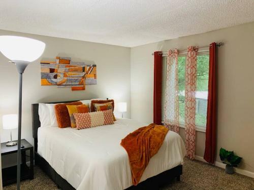 Apartamento Spacious Townhome Minutes From Downtown, Nashville
