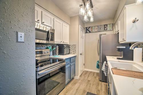 Apartamento Charming Condo With Pool About 2 Mi To Texas A And M!