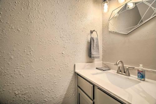 Apartamento Charming Condo With Pool About 2 Mi To Texas A And M!