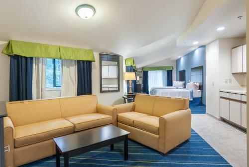 Motel White Lake Inn And Tavern