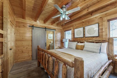 High Expectations - Mountain View, Game Room, Hot Tub