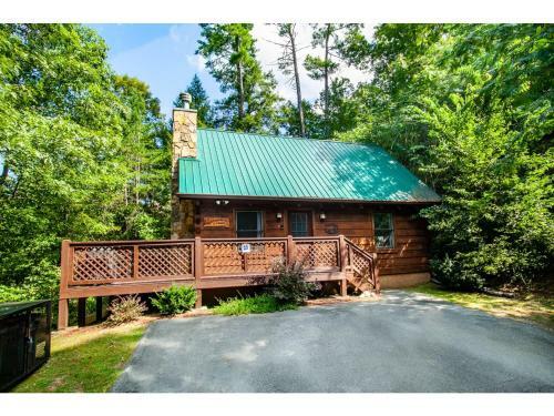 Cabin In The Woods With Hot Tub