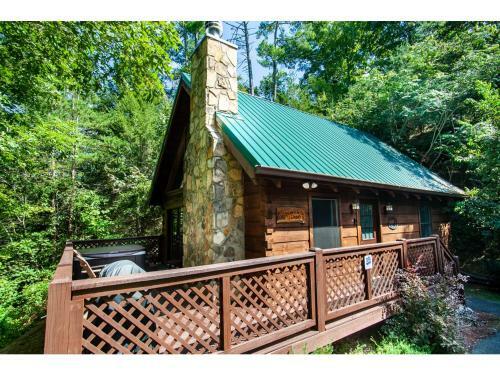 Cabin In The Woods With Hot Tub