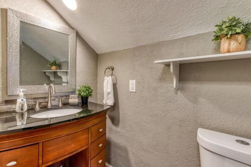 Rustic River Lodge By Honeybearcabins 7br 6ba Sleeps 21