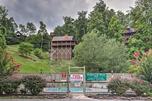Sevierville Cabin With Boat Launch And Hot Tub!