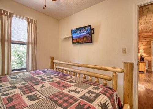 Magnolia Bearadise #311 By Aunt Bug's Cabin Rentals