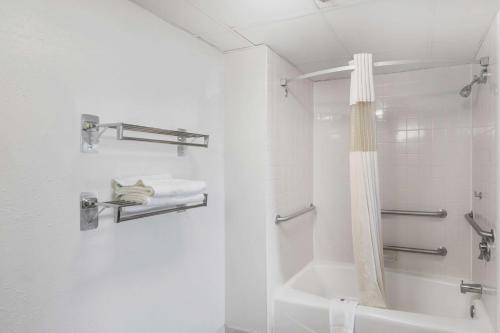 Motel 6 Brooklawn