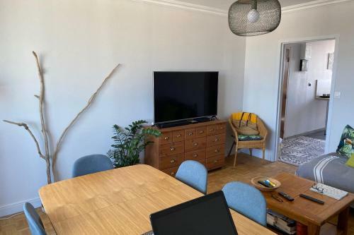 Apartamento Au 8�me Ciel - T3 Avec Vue � M�con