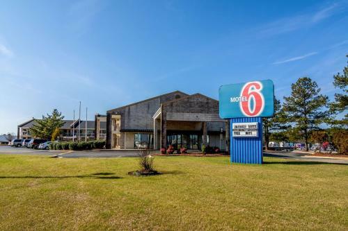 Motel 6 Kenly