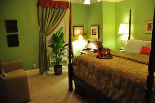 Arbor View House Bed And Breakfast
