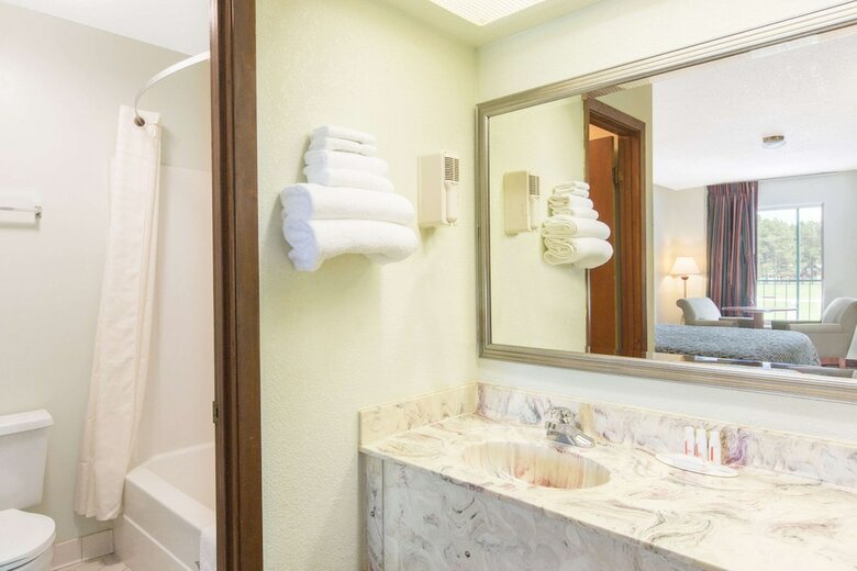 Hotel Days Inn - West Point