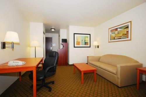 Hotel Best Western Inn & Suites - Henrietta