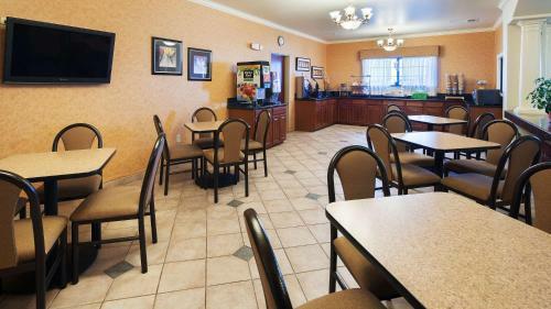 Hotel Best Western Inn & Suites - Henrietta