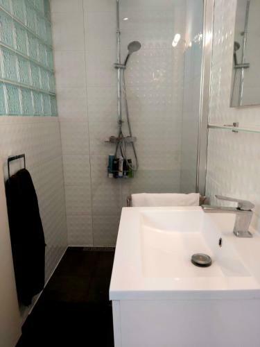 Apartamento Charmant Studio Sur Cour � Saint-rambert Lyon 9e