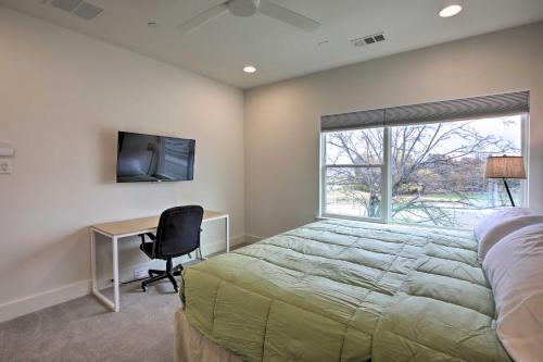 Sleek Dallas Townhouse - 5 Miles To Downtown!