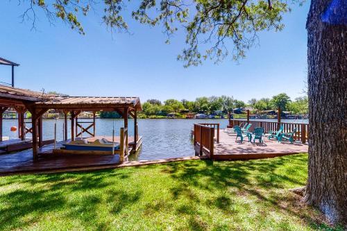 Lakeside Gem