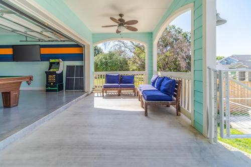 Campa Pajama Lakeside Getaway