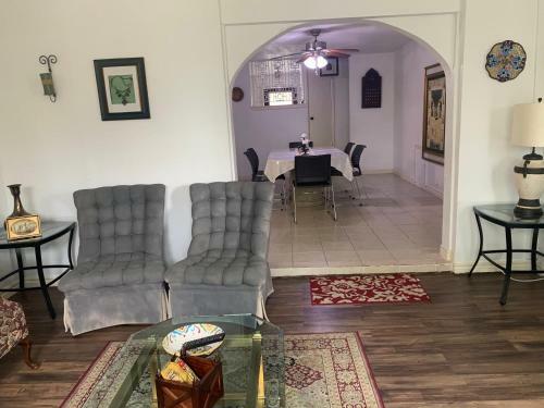 Oasis 3 Near Dfw Airport With Mediterranean Setting