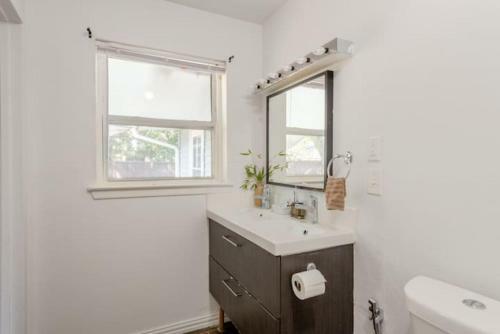 Oasis 3 Near Dfw Airport With Mediterranean Setting
