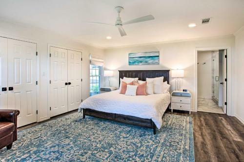 Cedar Creek Lakefront Home, Game Room And Dock!
