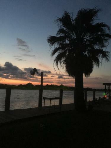 River House 168b