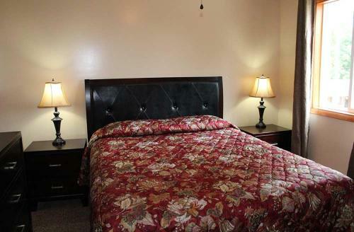 Hotel Flamingo Resort On Lake George
