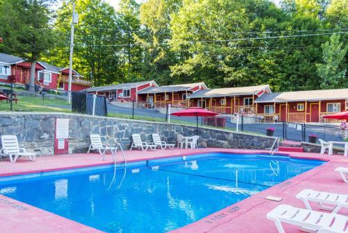 Hotel Flamingo Resort On Lake George