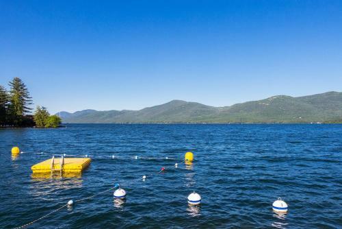 Hotel Flamingo Resort On Lake George