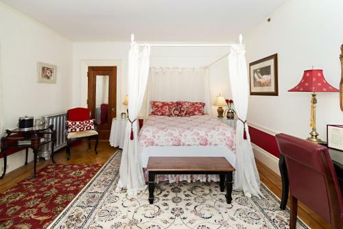 Bed & Breakfast Silver Fountain Inn