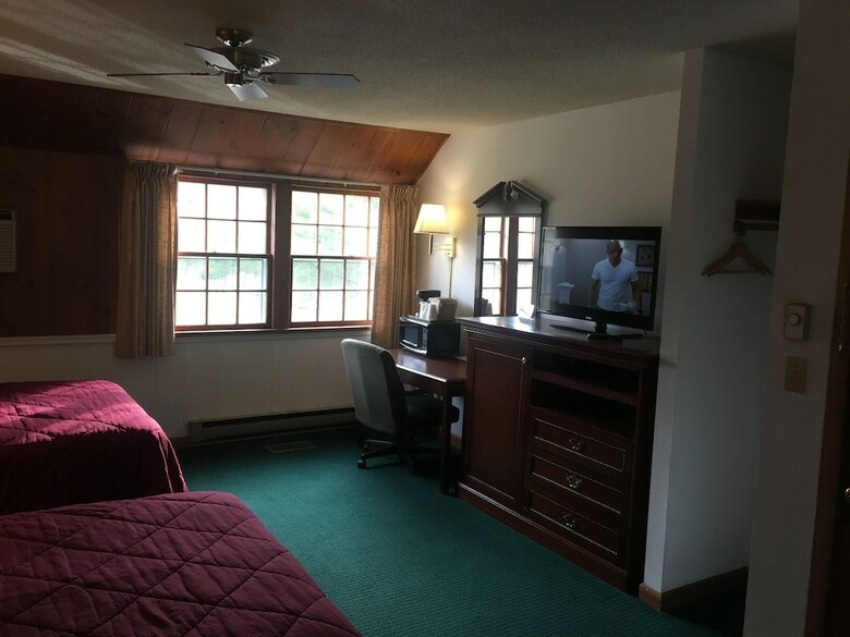 Stonybrook Motel & Lodge