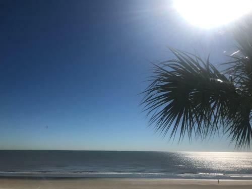 Apartamento Sunny Daze Beachfront Condo