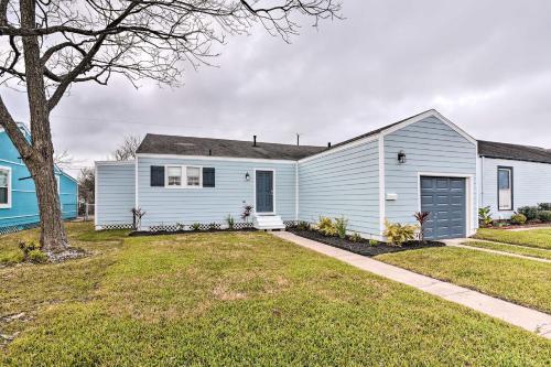 Bright And Airy Galveston Home Less Than 2 Mi To Beach!