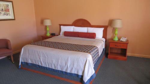Hotel Americas Best Value Inn Raton Sands