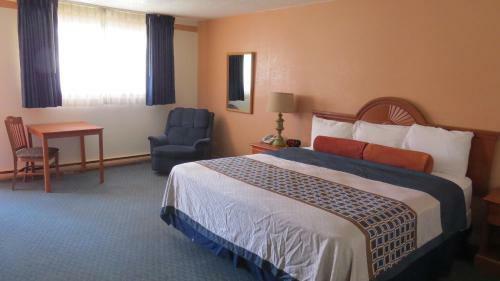 Hotel Americas Best Value Inn Raton Sands