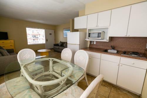 American Safari Motel