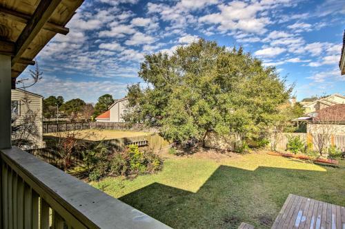 Apartamento Houston Apt With Private Balcony 14 Mi To Downtown!