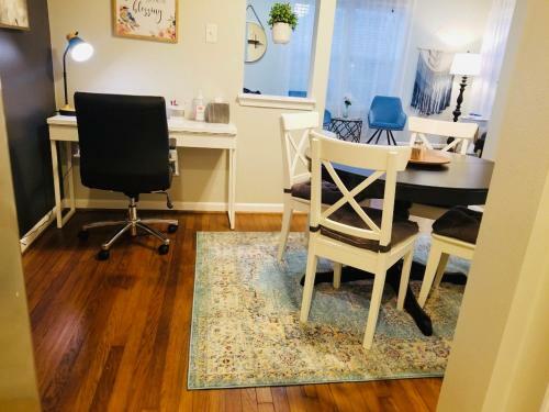 4bed/4bath - 4apts-1house- The Entire Urban Villa