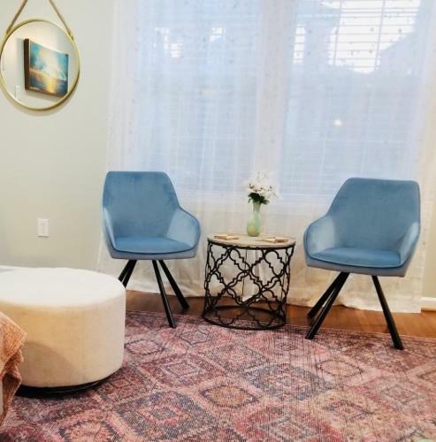 4bed/4bath - 4apts-1house- The Entire Urban Villa