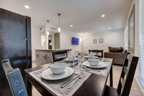 Apartamento Beautiful 1bed/bath Apt W/free Parking &wifi
