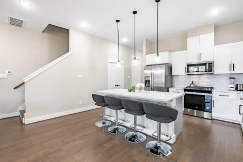 Upcoming Houston Down 3 Bedroom Brand New Listing
