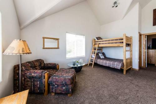 Kat's Kabin - Amazing Views And Accommodations!