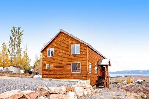 Peaceful Bear Lake Home