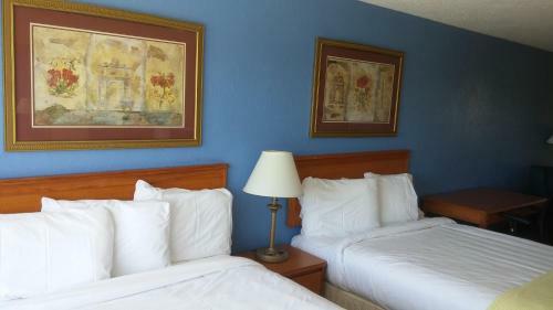 Sandbox Motel