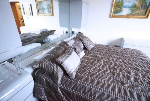 Paris Suites Hotel New York