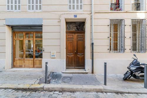 Apartamento T� O Sud: L�on Bourgeois- Duplex Avec Terrasse