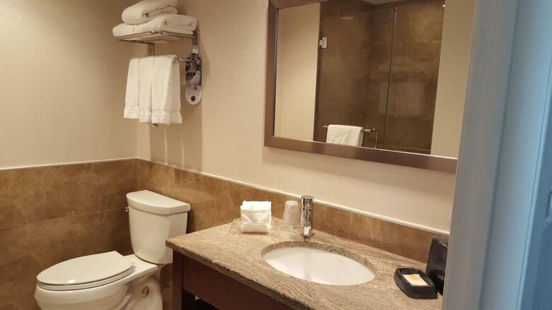 Lic Manhattan View Hotel